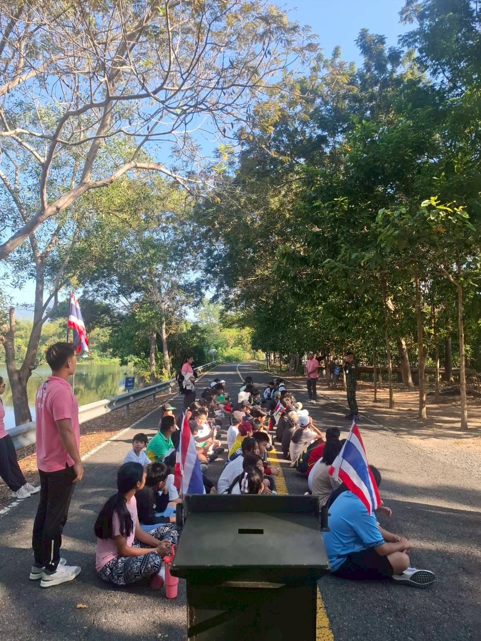 LINE_ALBUM_camp_251210_116