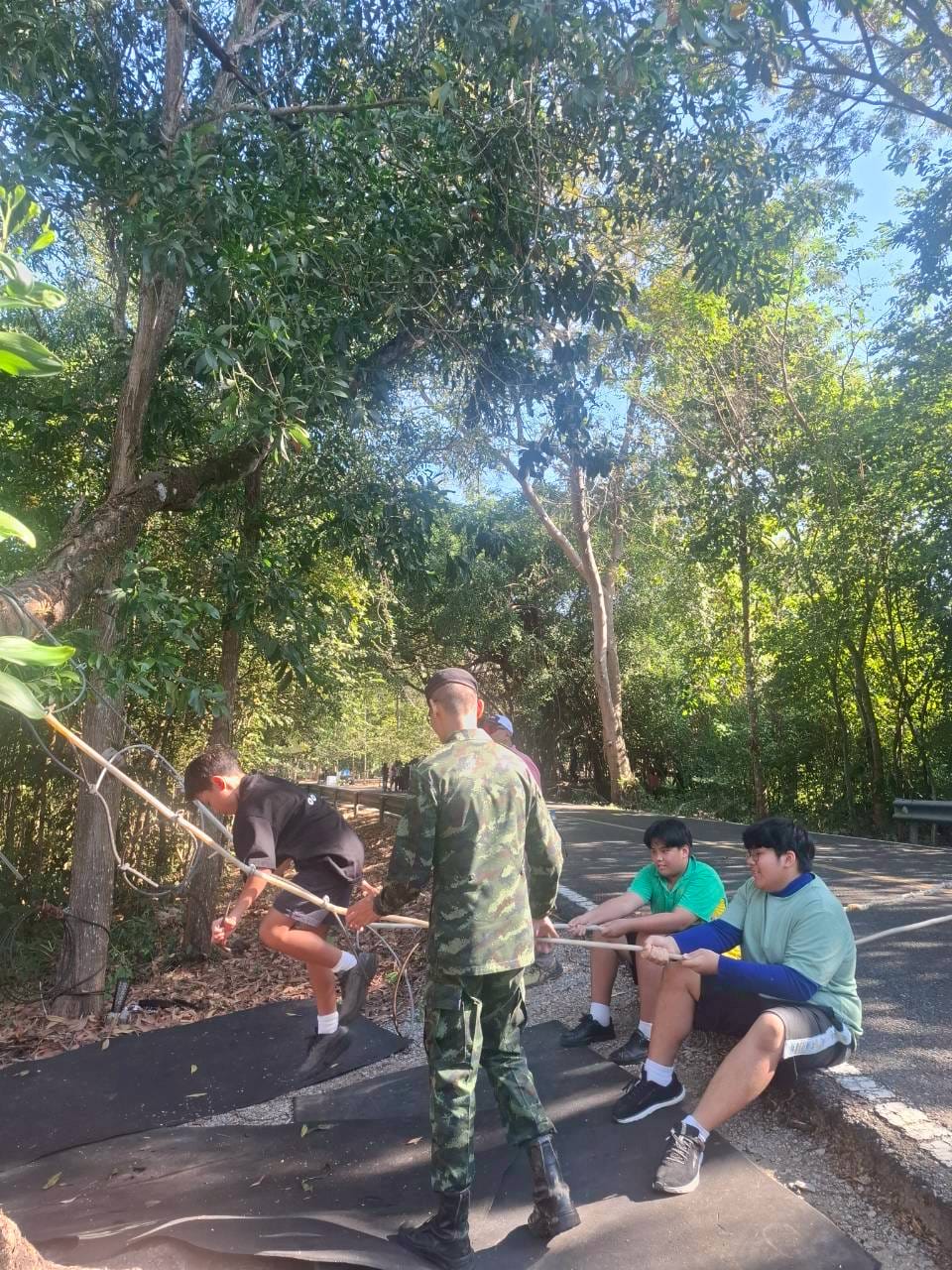 LINE_ALBUM_camp_251210_136