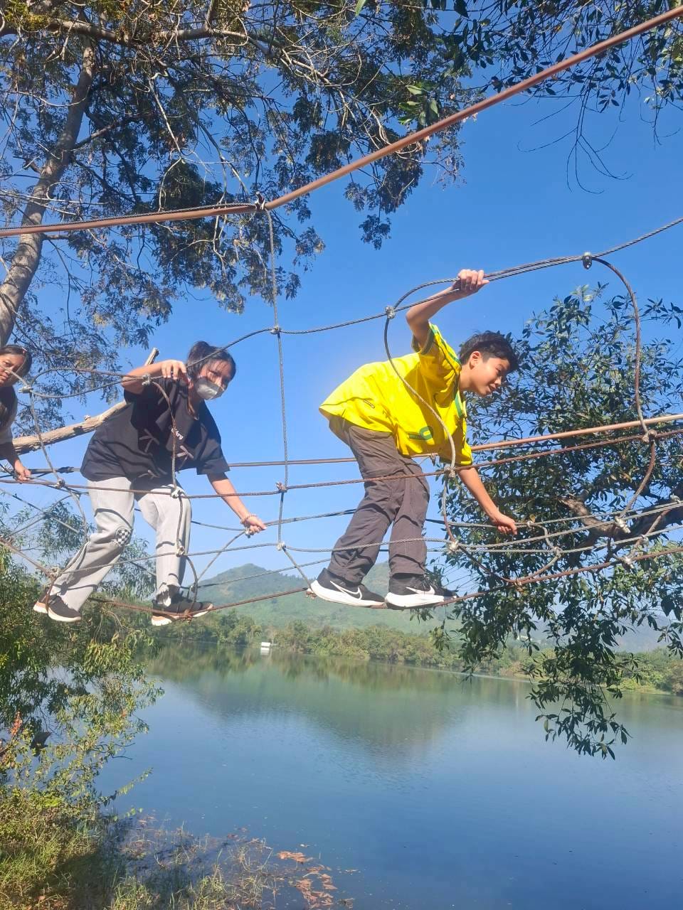 LINE_ALBUM_camp_251210_137