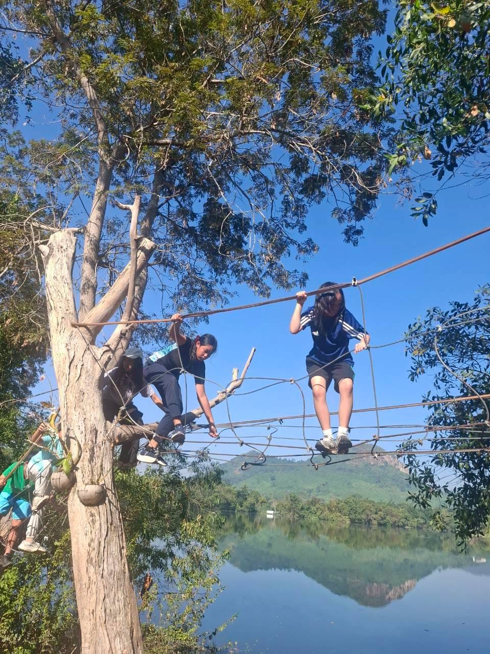 LINE_ALBUM_camp_251210_144