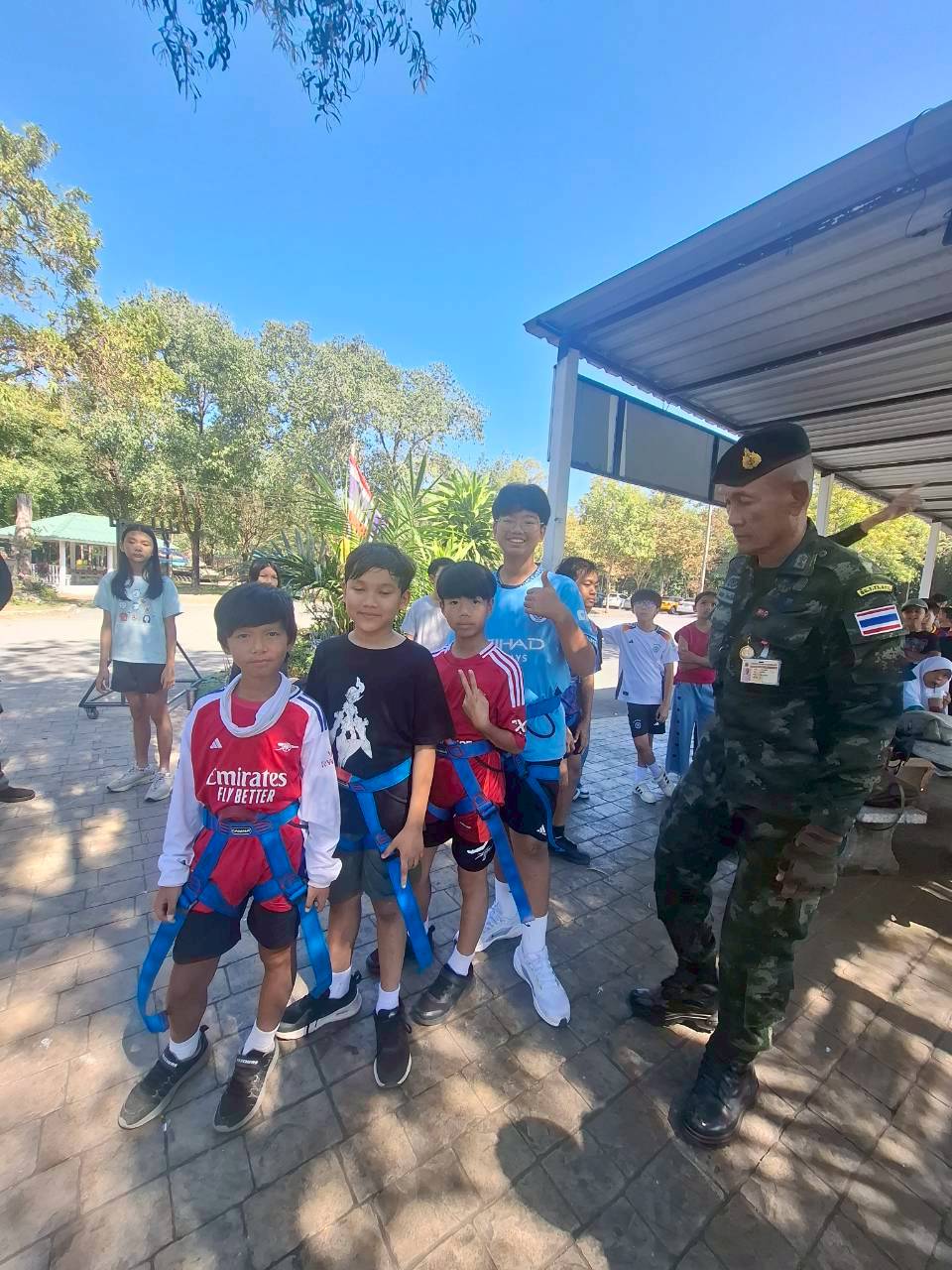 LINE_ALBUM_camp_251210_162