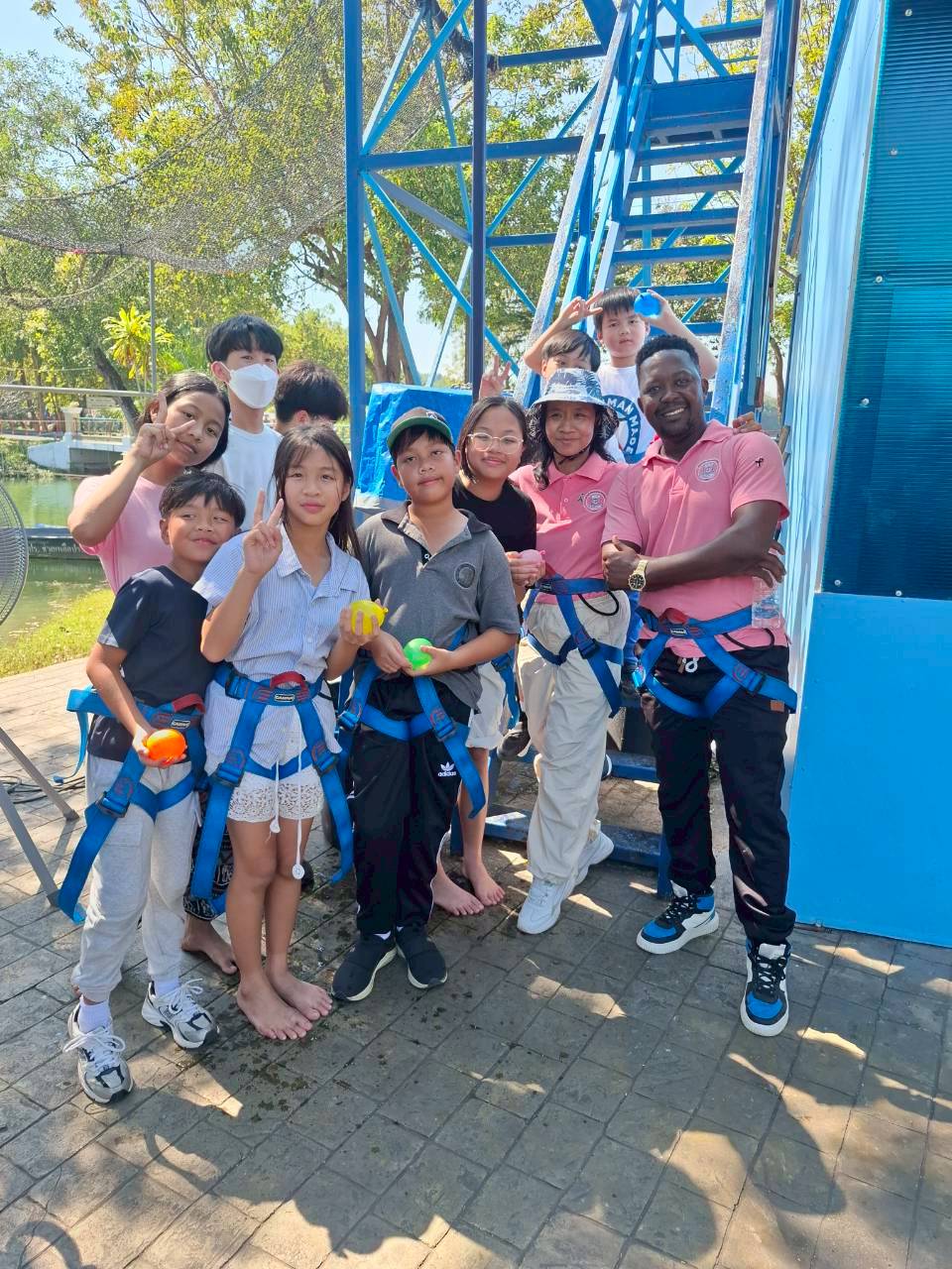 LINE_ALBUM_camp_251210_168