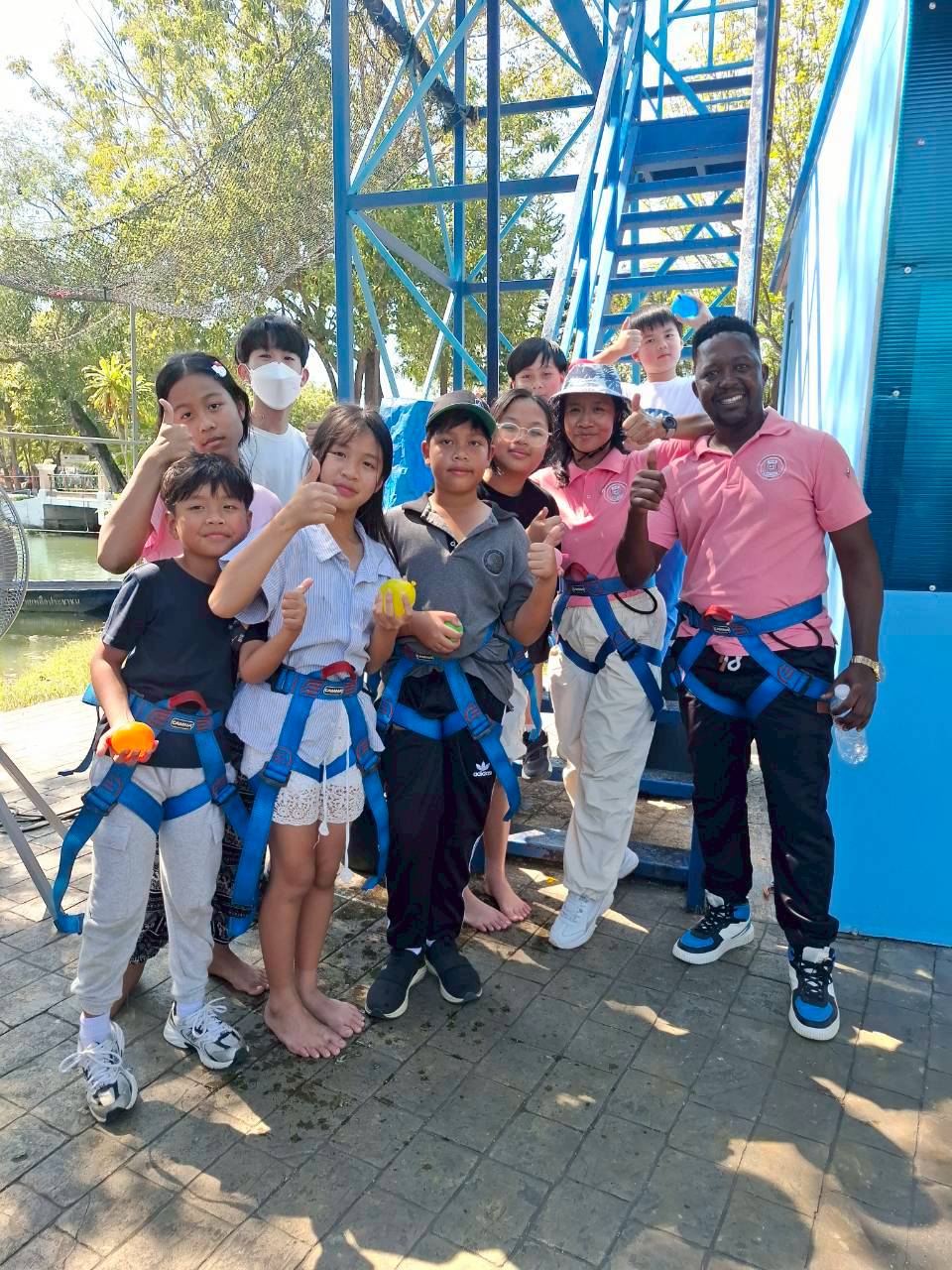 LINE_ALBUM_camp_251210_170