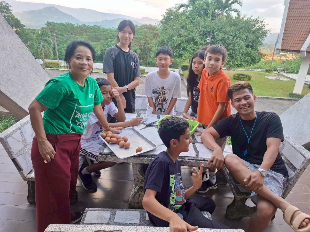 LINE_ALBUM_camp_251210_181