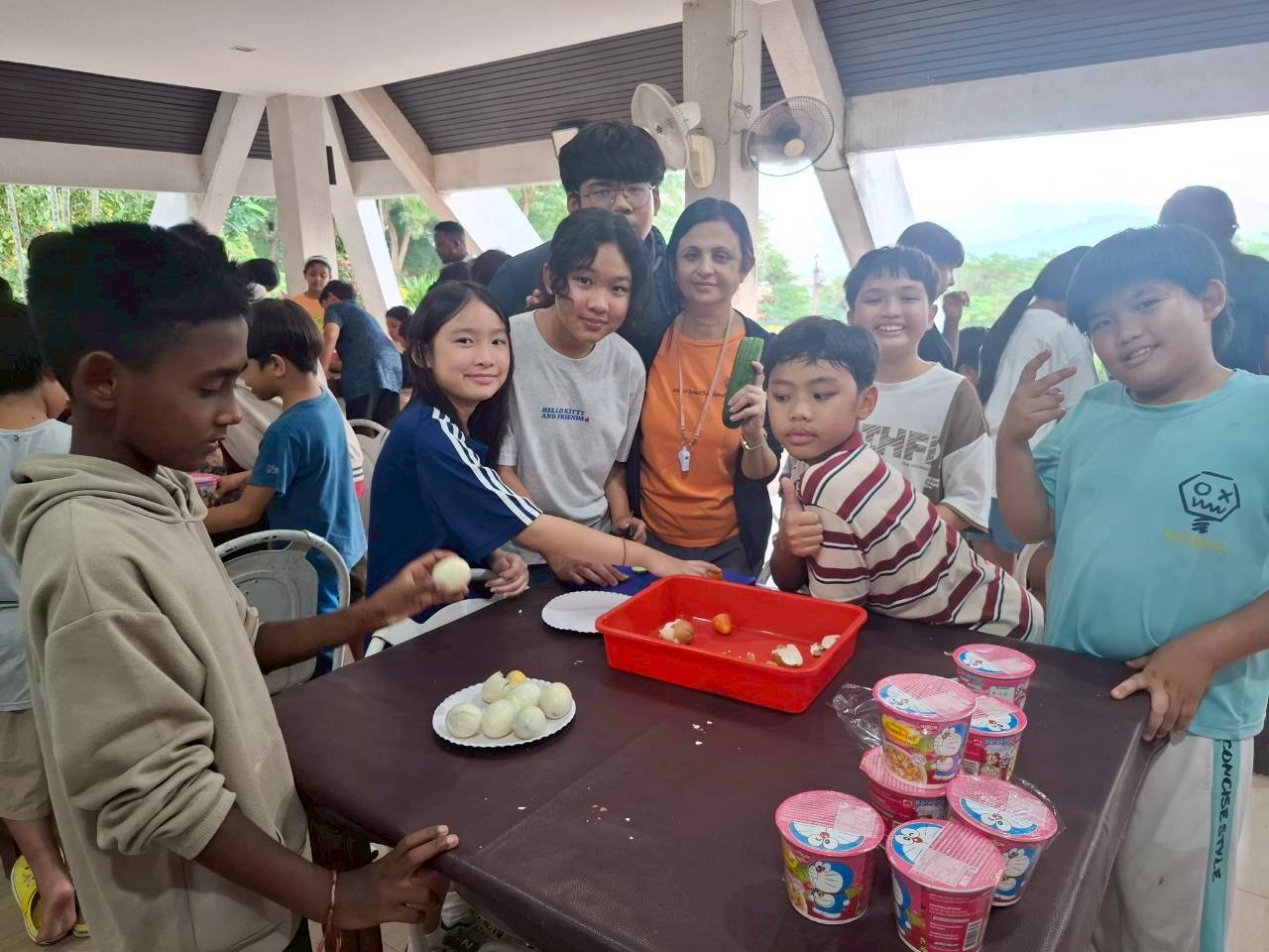 LINE_ALBUM_camp_251210_188