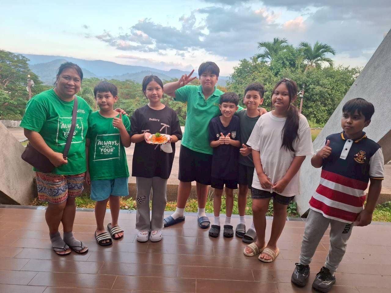 LINE_ALBUM_camp_251210_197