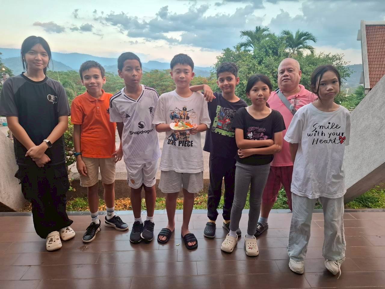 LINE_ALBUM_camp_251210_207