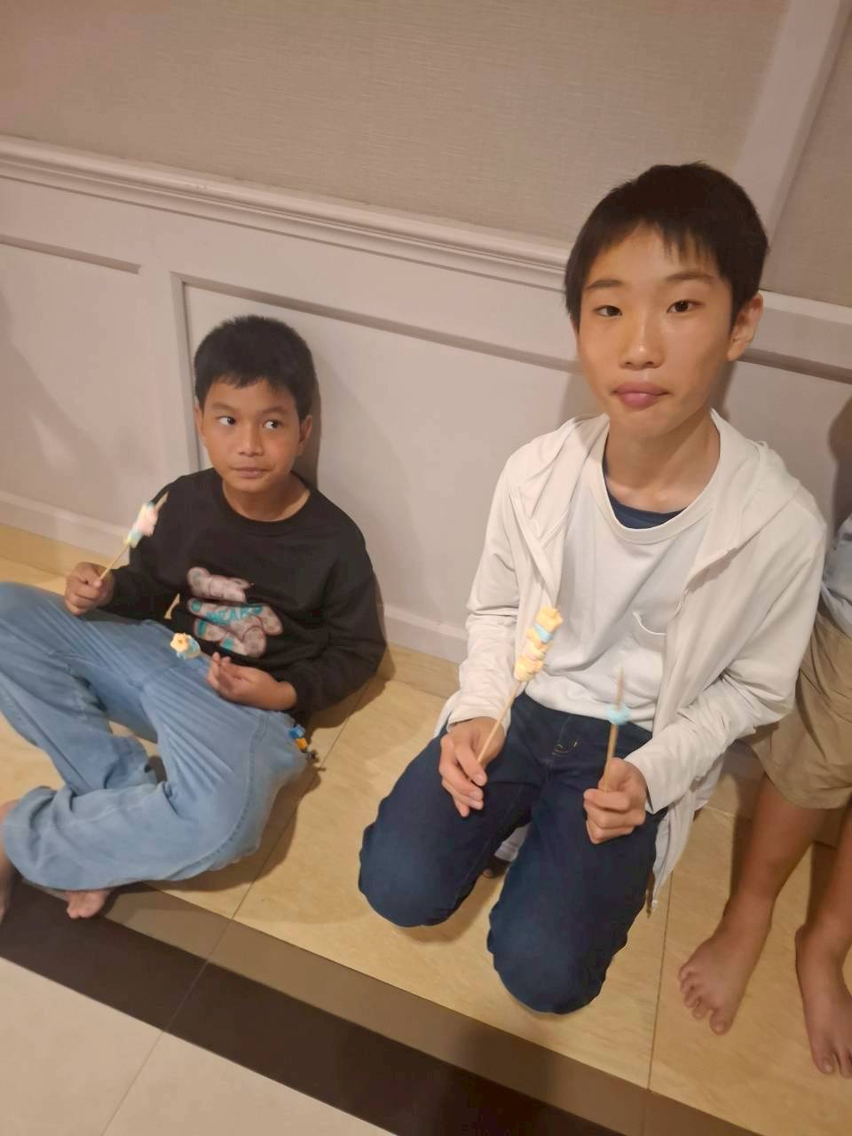 LINE_ALBUM_camp_251210_228