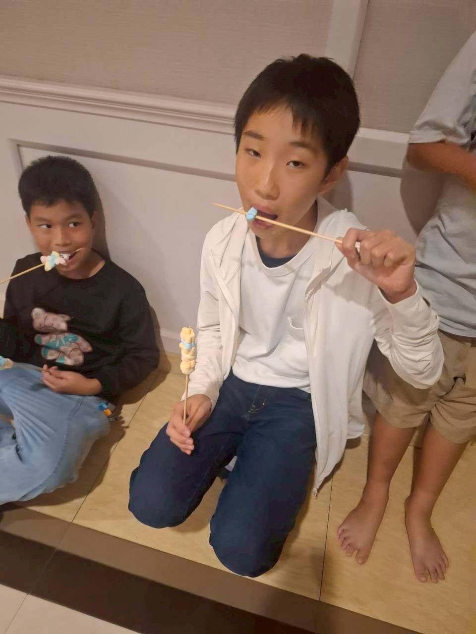 LINE_ALBUM_camp_251210_229