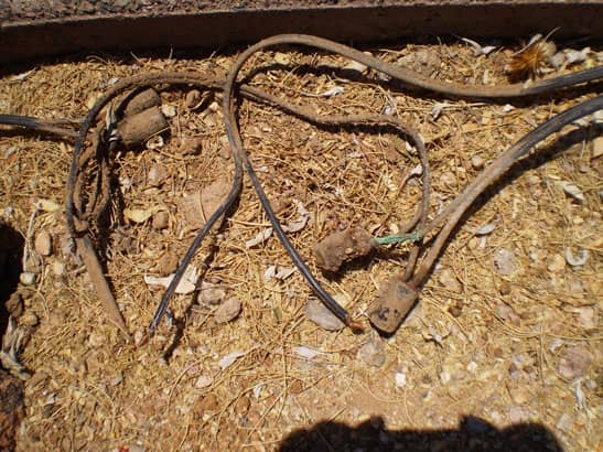 16-Landscape-Lighting-Wire-Melt-Down