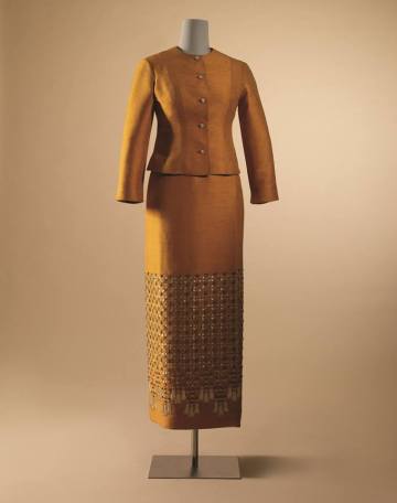 thai-ruean-ton-dress