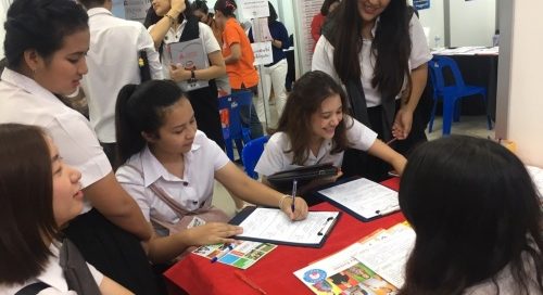 เวิลด์เอ็ด เอเจนซี่อันดับ 1 เรียนต่ออเมริกาโดย U.S. News ได้เข้าร่วมงาน Job & Education Fair @ ม.เกษตรศาสตร์บางเขน