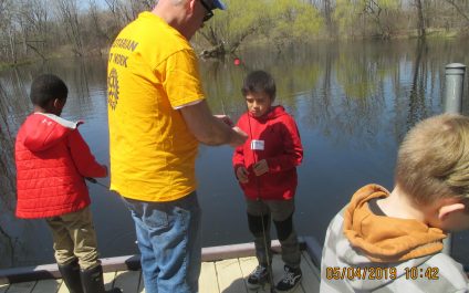 Noon Rotary assists with fishing event at Blue Lotus Farm