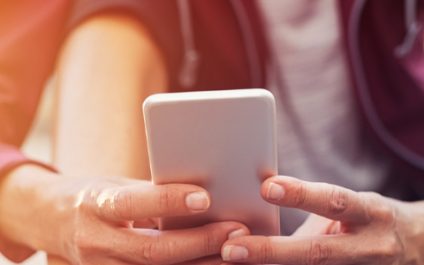 Pros and cons of using fitness apps