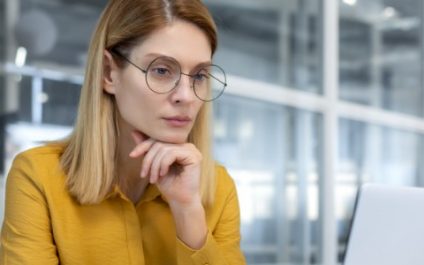 Is it worth monitoring employees online?