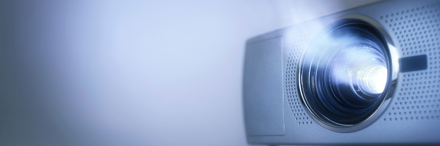 Factors-to-consider-when-buying-a-business-projector