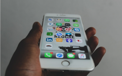 How to Recognize Suspicious Applications and Improve Mobile Cybersecurity?