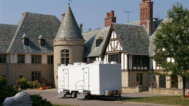 Restroom Trailers - Perrysburg, Maumee, Toledo